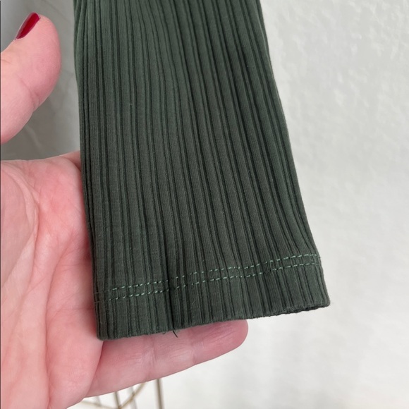 The Giving Movement Ribbed Organic Knit Hook Long Sleeve Cardigan - Picture 5 of 10